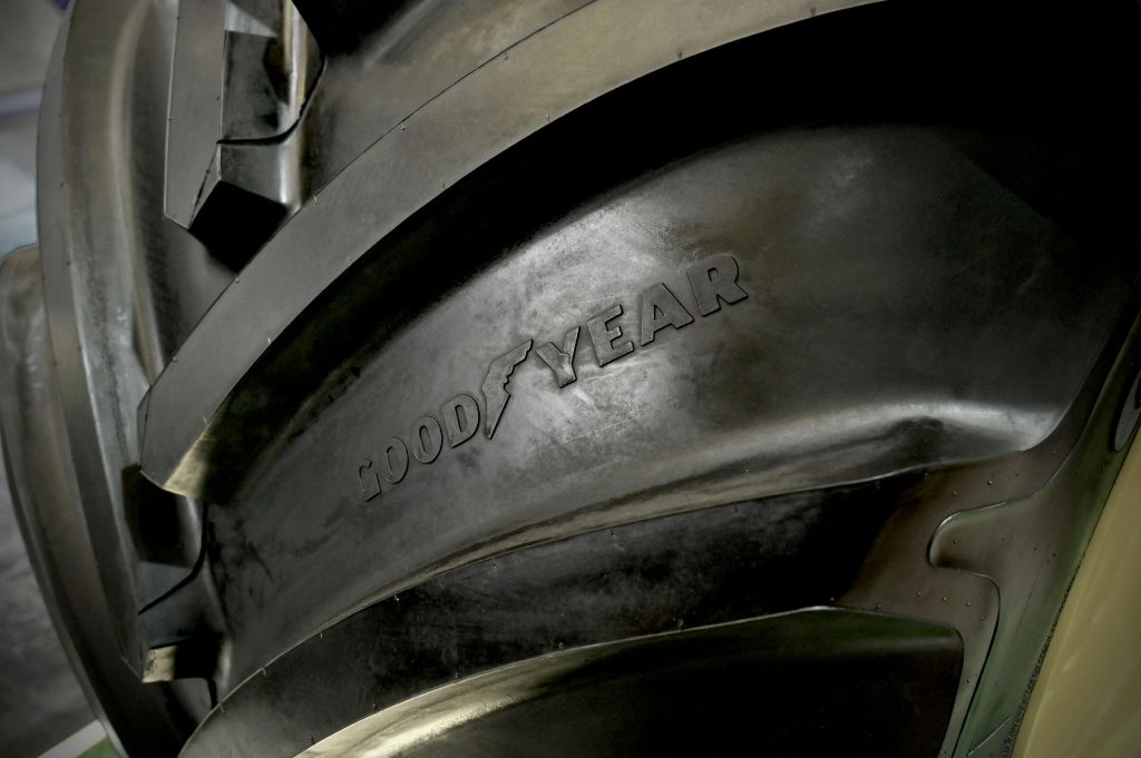 Profilo Pneumatico Agricolo - The Tire 2024 | Titan
